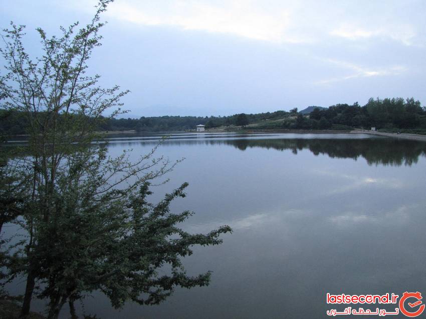 سقالکسار، دریاچه تمیز و زیبای گیلان را ببینید 1