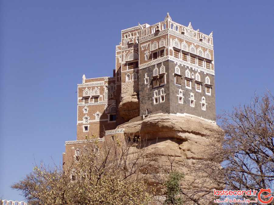 کاخ زیبای صخره ای در صنعا   