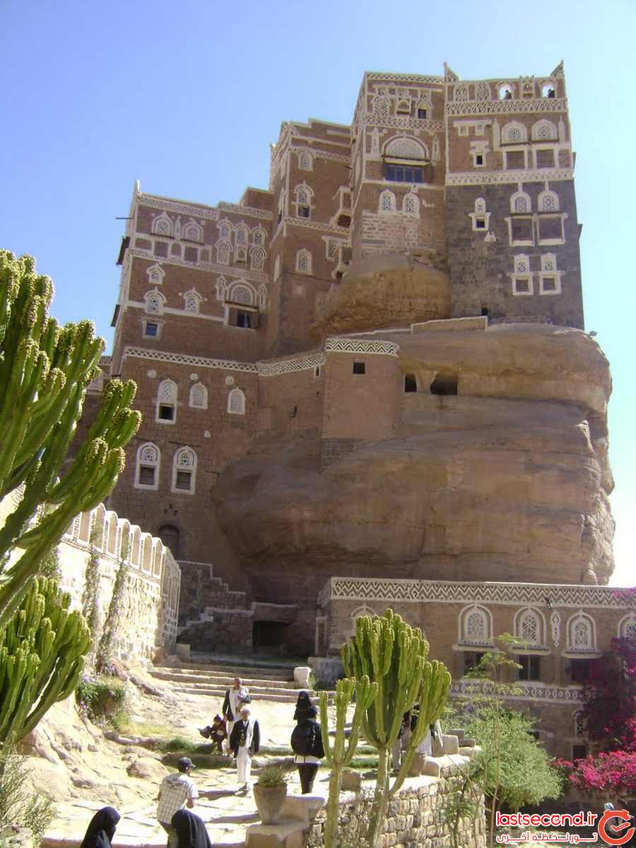 کاخ زیبای صخره ای در صنعا   
