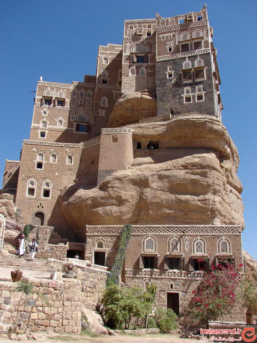 کاخ زیبای صخره ای در صنعا   