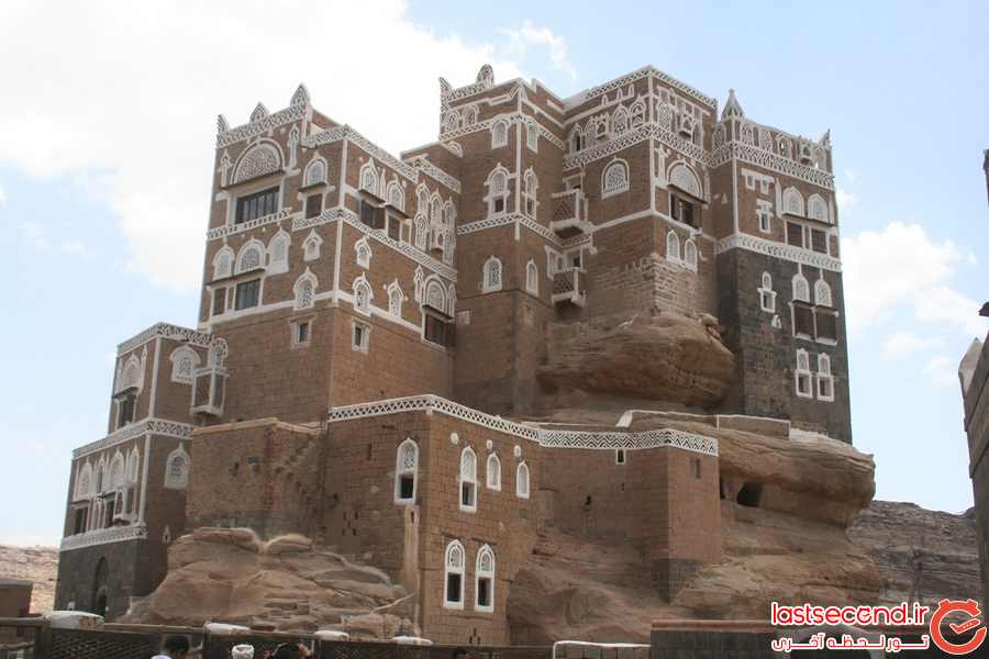 کاخ زیبای صخره ای در صنعا   