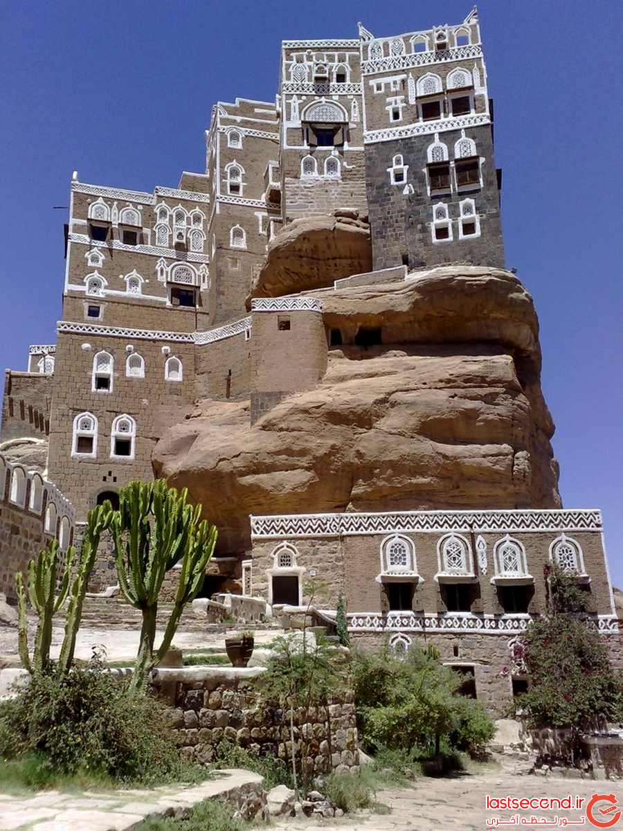 کاخ زیبای صخره ای در صنعا   
