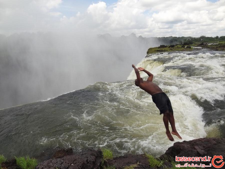 ﻿استخر شنای شیطان در زیمباوه
 