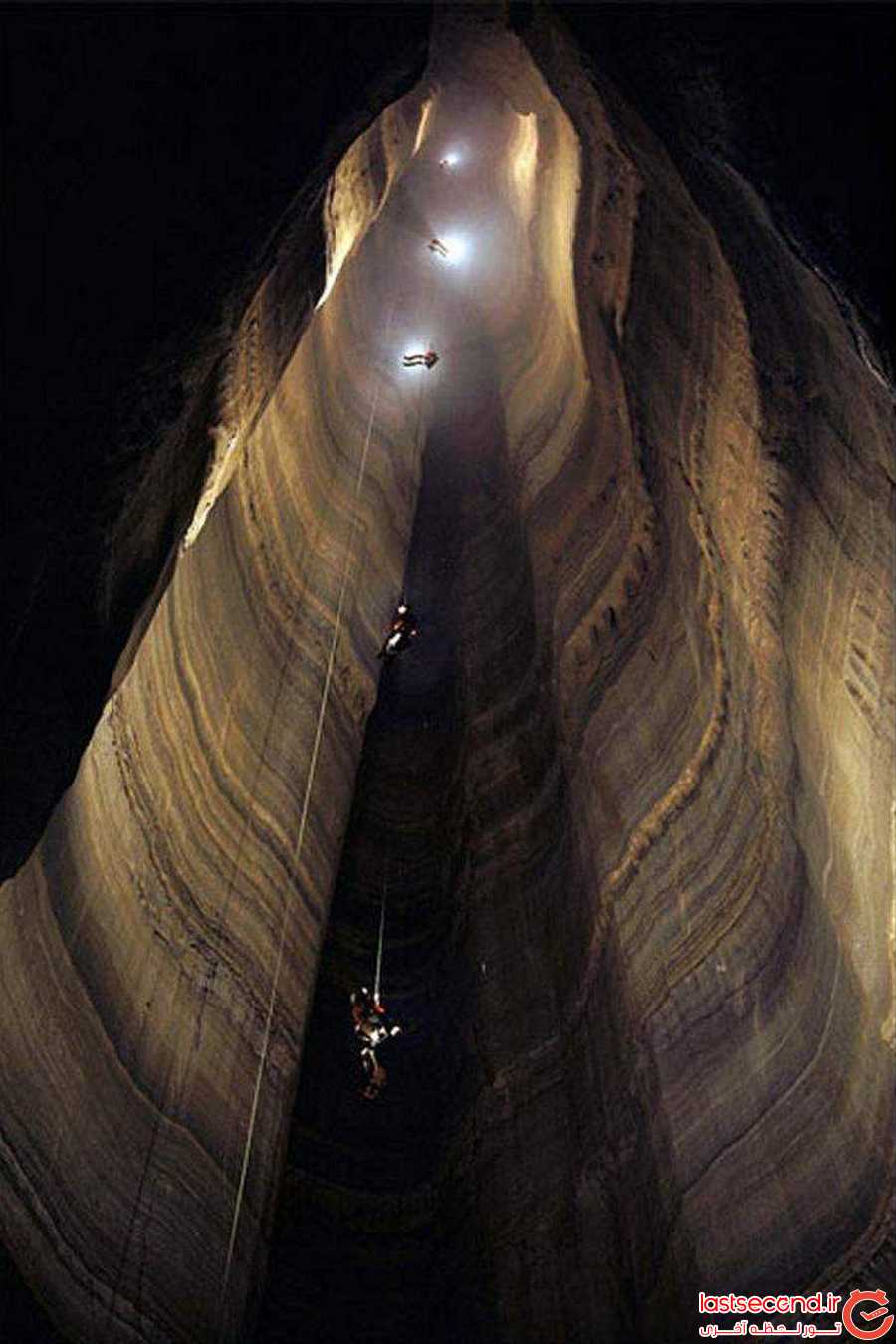 عمیق ترین غار شناخته شده ی جهان 