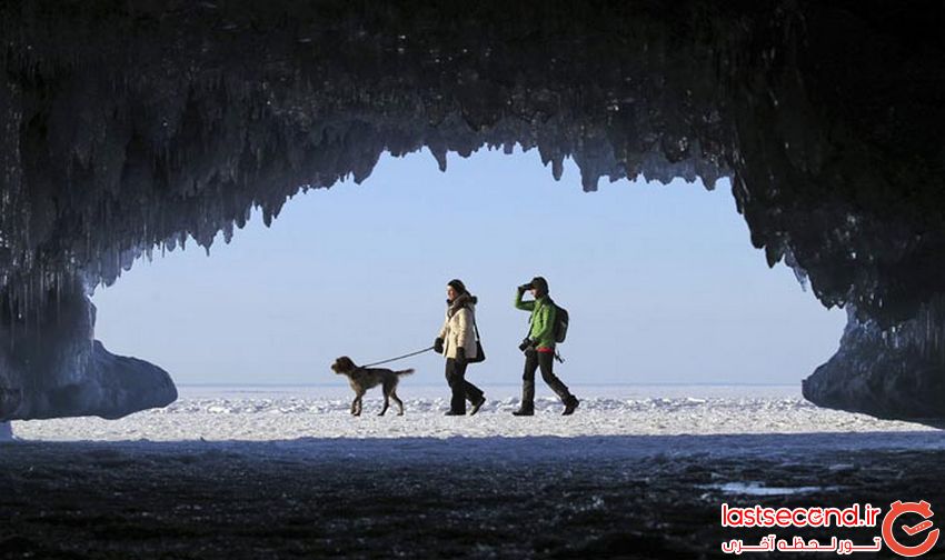 کشف غارهای یخی حیرت انگیر در دریاچه سوپریر