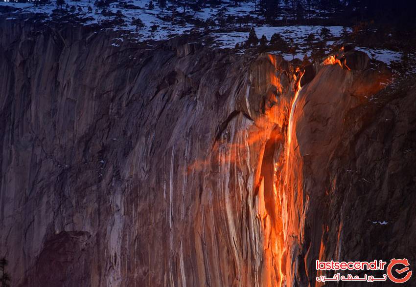 آبشار دم اسبی Horsetail ، پارک ملی یوسیمیت Yosemite   