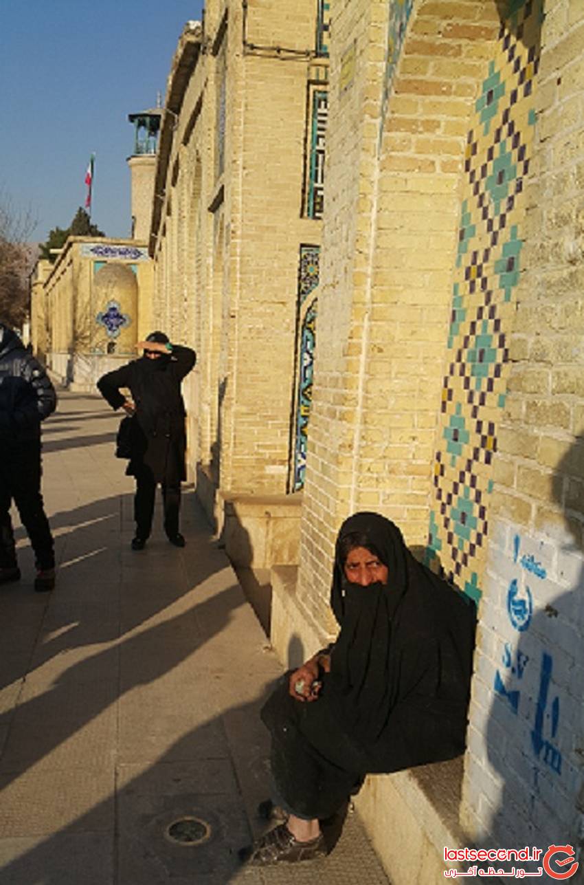 مکان های گردشگری ایران در تصرف متکدیان   