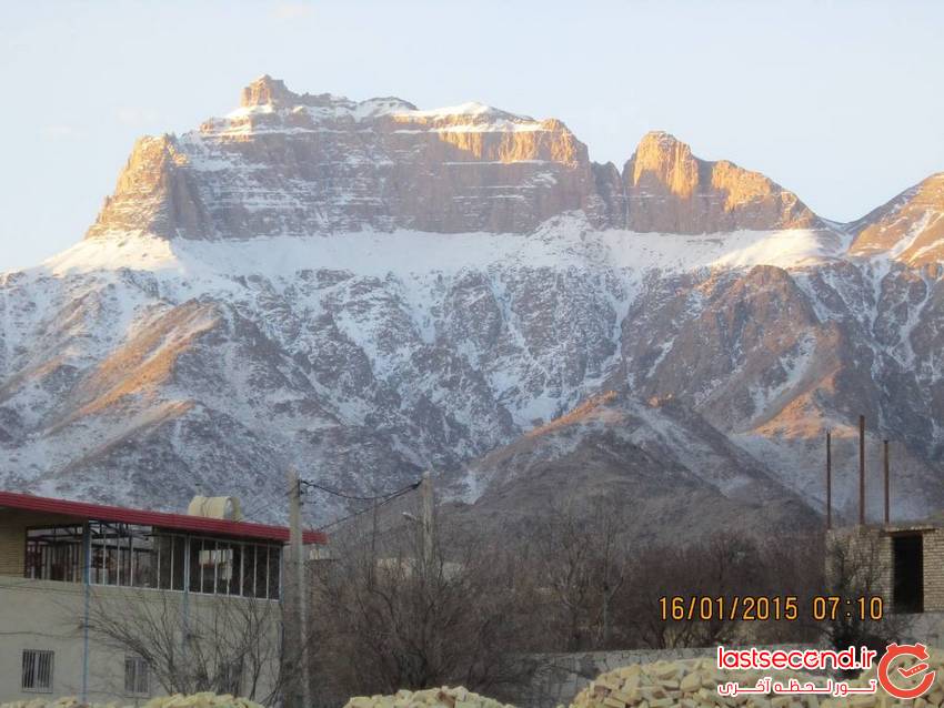   طزرجان، کوهستانی برفی در دل کویر  