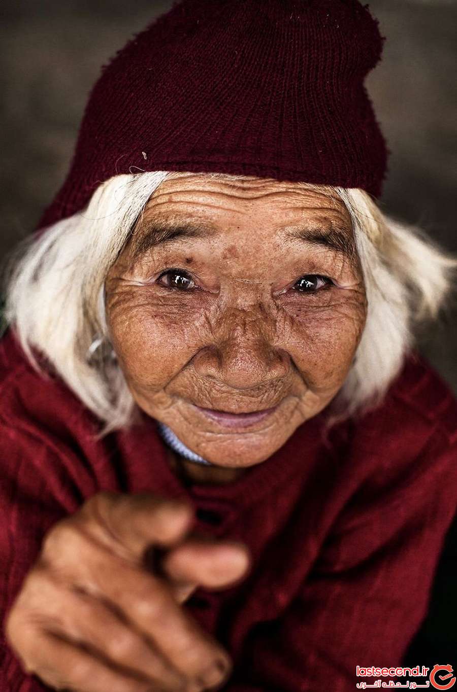 Говорят что добрые глаза. Лицо доброго человека. Китайская бабушка. Красивые глаза пожилой женщины.