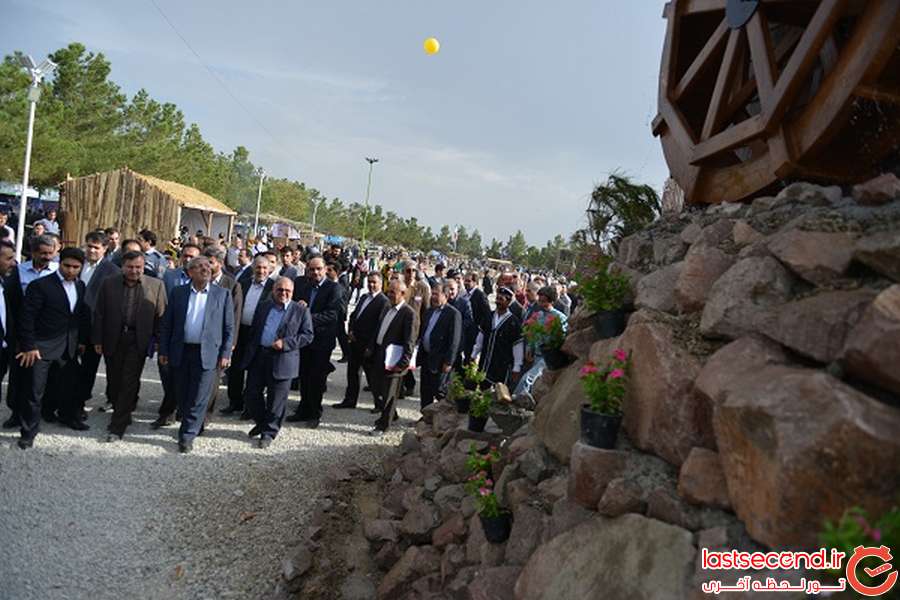 آغاز به کار سومین جشنواره انگور در دهکده ساحلی چی چست   