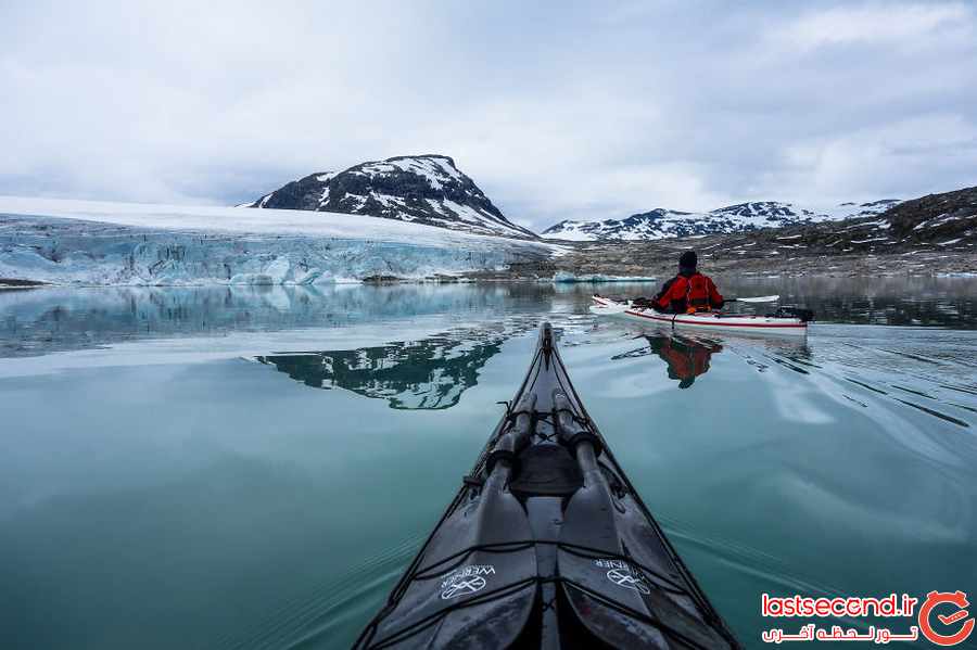 عکس هایی از  فلات نروژ در حال کایاک سواری   