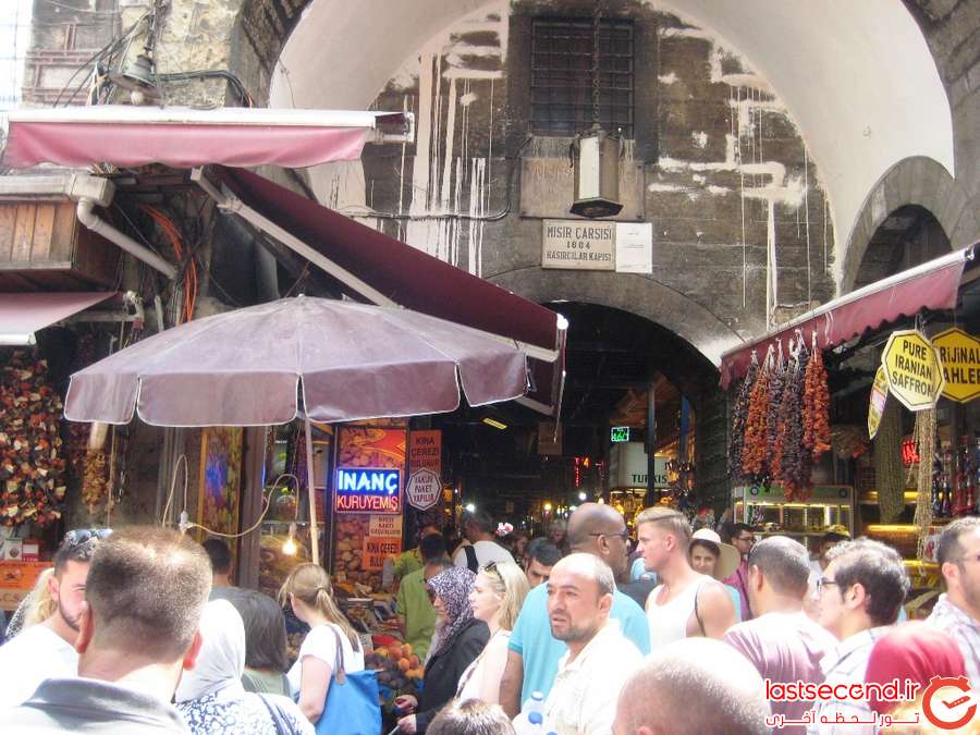 سفرنامه استانبول: شهری مابین دو قاره با بناهای محتشم تاریخی   